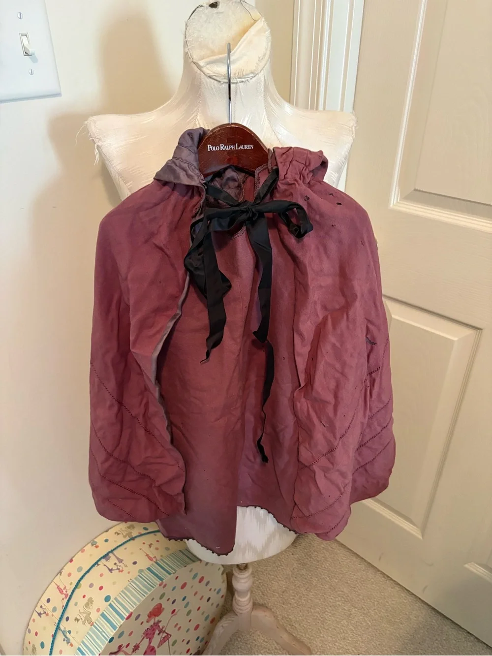 2pc. Vintage dress/Ribbon Tie  cape in Dusty Rose 2/3 *** vintage unbranded